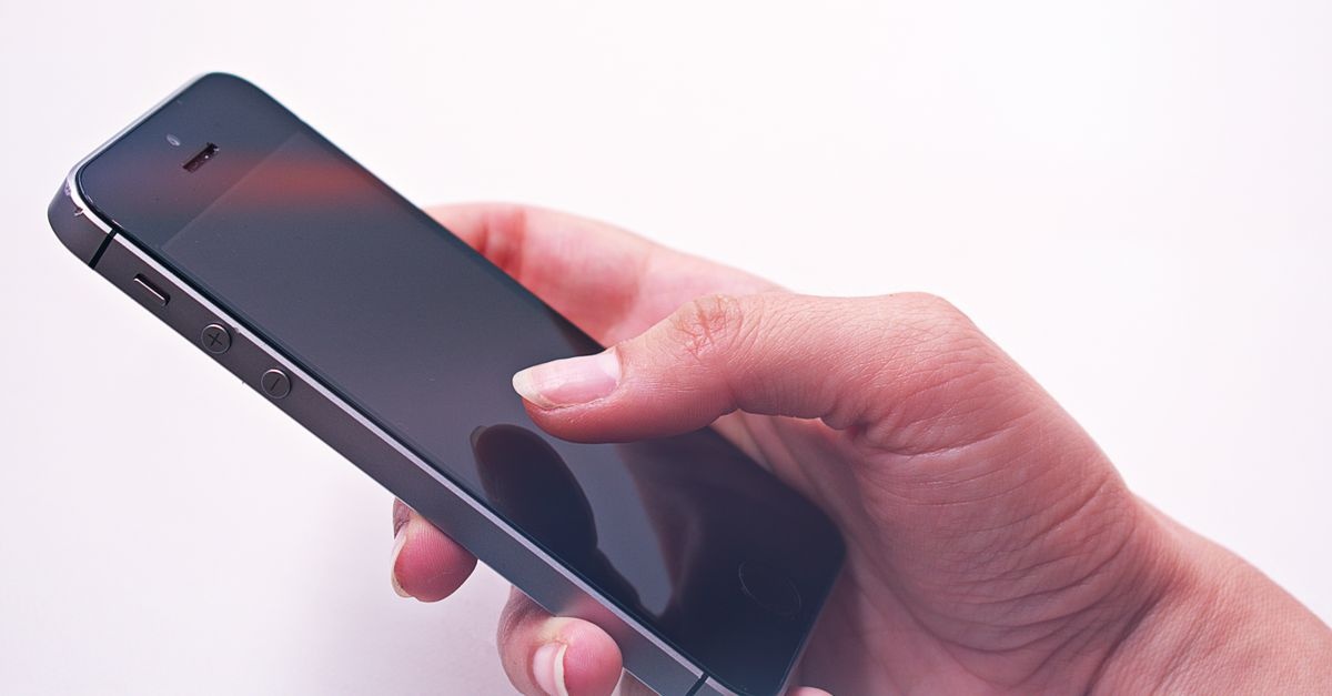 Odzyskaj czas i skupienie: 10 sprytnych sposobów na mniej telefonu w Twoim dniu